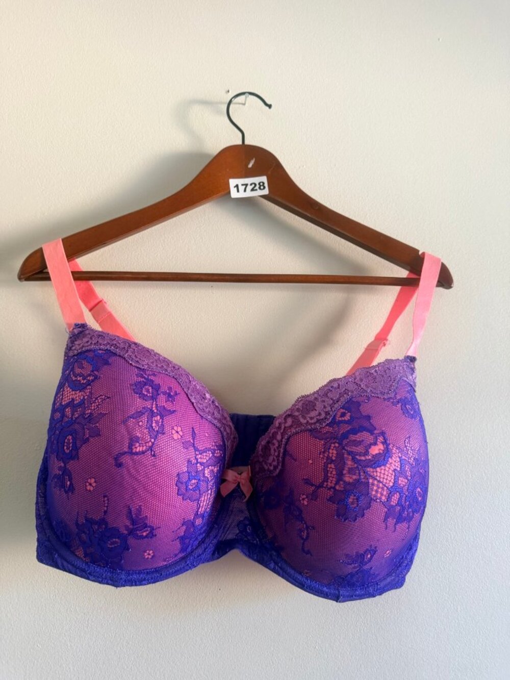 Perfects Lace Bra 40DDD Purple Pink Floral Underwire Padded Bow Colorblock